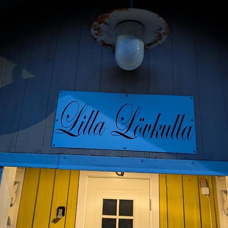 Lilla Loevkulla Villa Ostra Frolunda Eksteriør billede